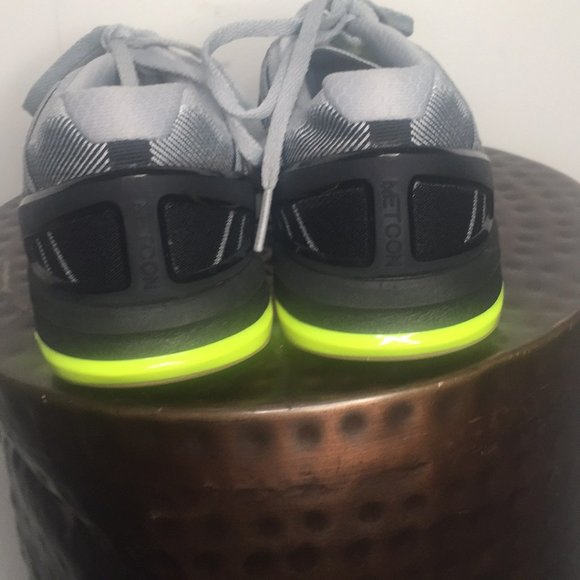 New Metcon Size 7.5Mens/9.5 Women’s - Picture 6 of 6